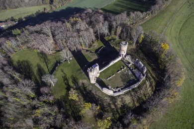 05-Chateau Bressieux aérien -0129-©XM - copie.jpg