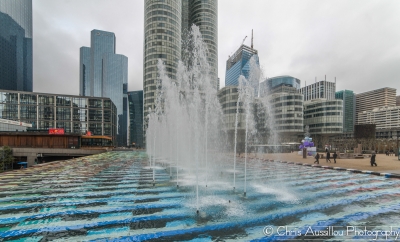 Le_grand_bassin_et_les_jets_d'eau_de_La_Défense__Site_25.jpg