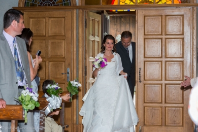 21 - Entrée de la Mariée dans l'Eglise - 421 - ©S - copie.jpg