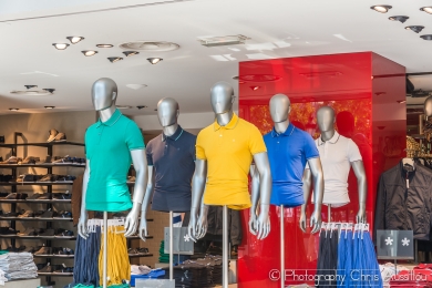 36 - Paris - Vitrine sur les Champs Elysées  25  © S - copie.jpg