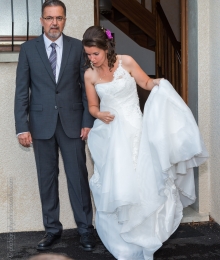 3 - La  Mariée sort de chez elle - 218 -©S - copie.jpg