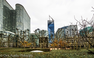 Une_tour_en_fin_de_construction_à_La_Défense__Site_31.jpg