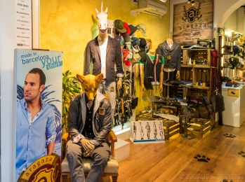 32 - Barcelone  mannequins vitrine - 0636- 1 - ©S - copie.jpg